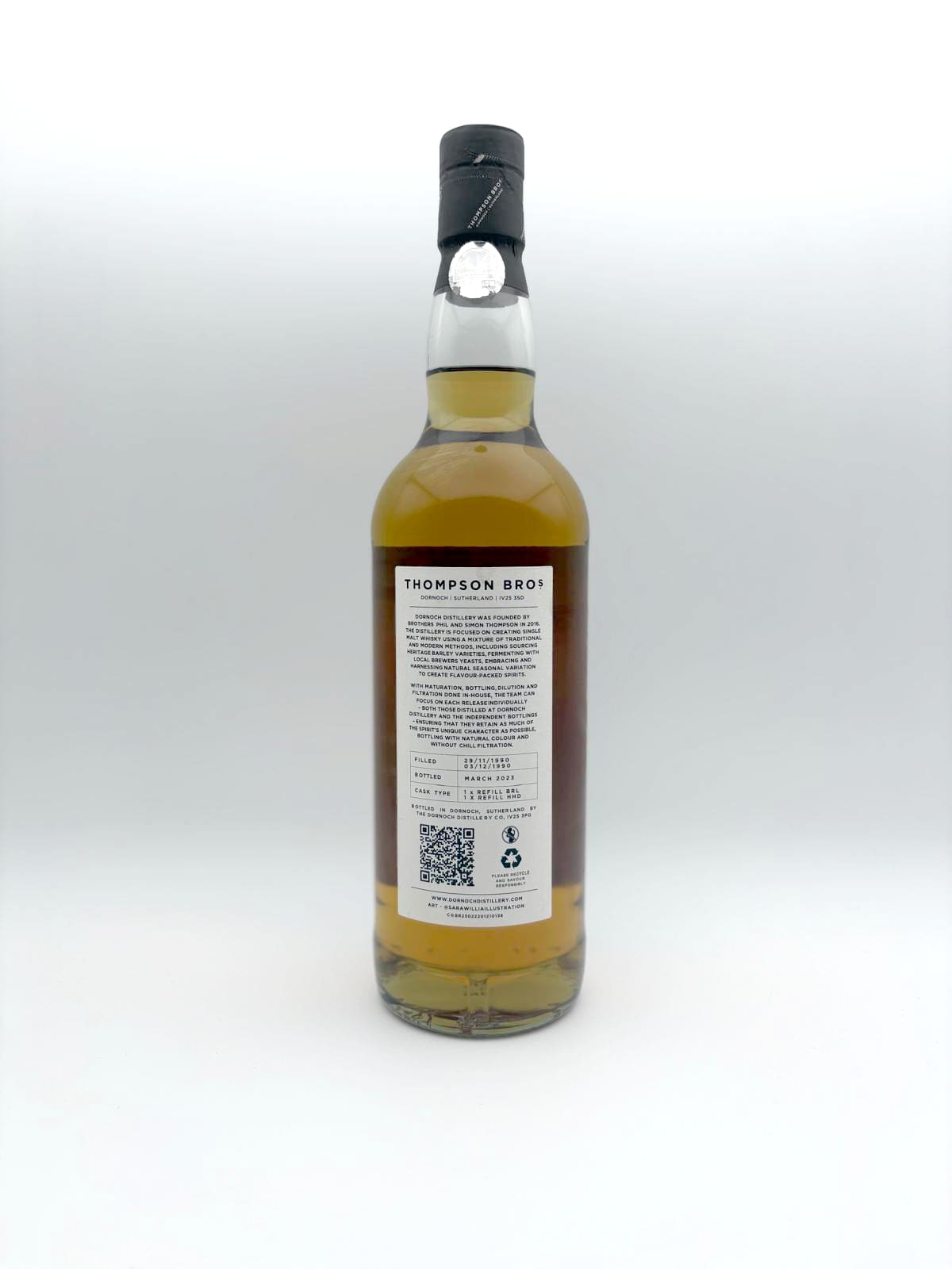 Girvan 1990 (32 Years) whisky bottle, view 3